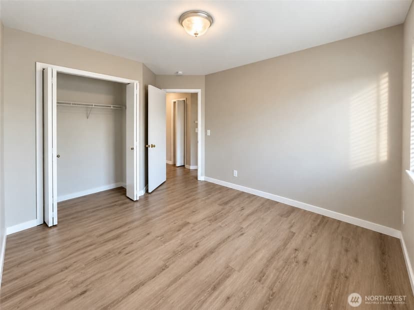 Property photo for 5806 151st Street SE, Everett photo 4