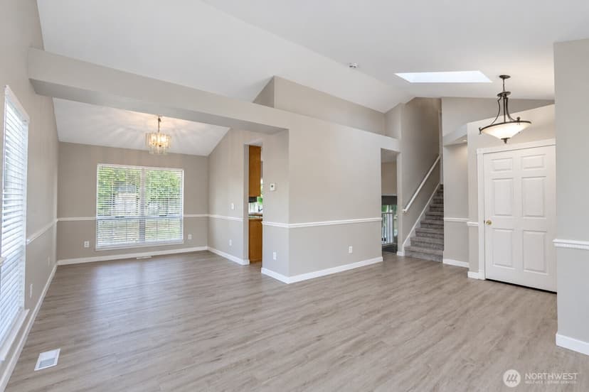 Property photo for 5806 151st Street SE, Everett photo 17