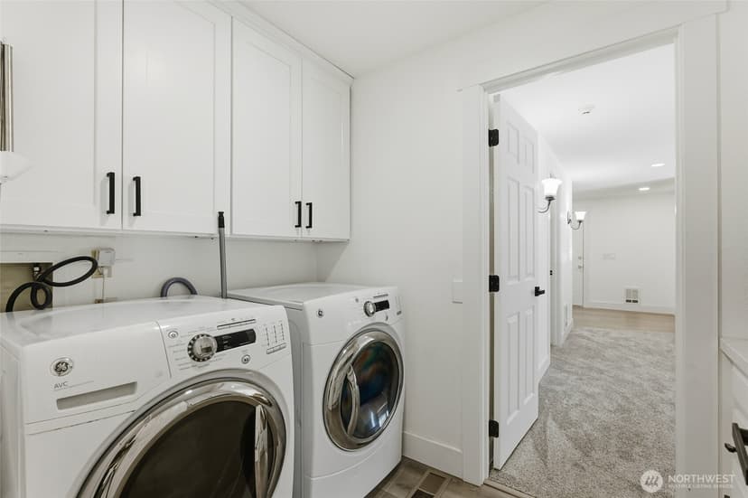 Property photo for 9727 60th Street W, University Place photo 12