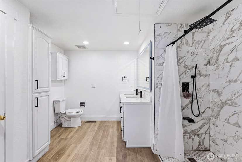 Property photo for 9727 60th Street W, University Place photo 17