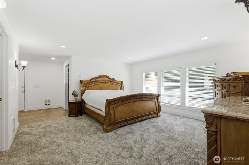 Property photo for 9727 60th Street W, University Place photo 13