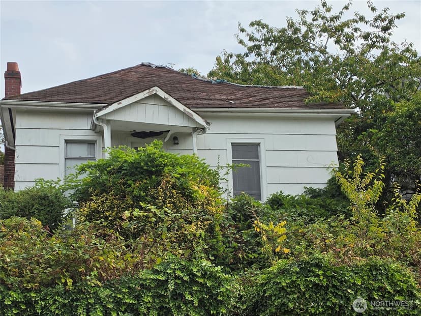 Property photo for 8258 2nd Avenue NE, Seattle