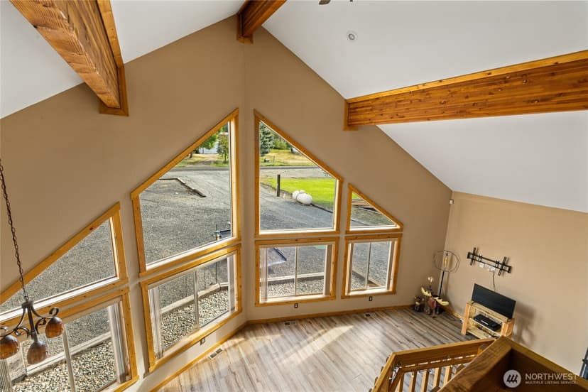 Property photo for 160 Ronald Ridge Drive, Ronald photo 27