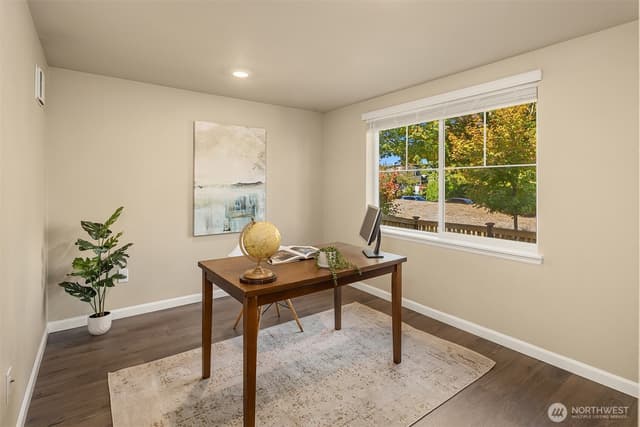 Property photo for 6716 34th Avenue SW, Seattle photo 3