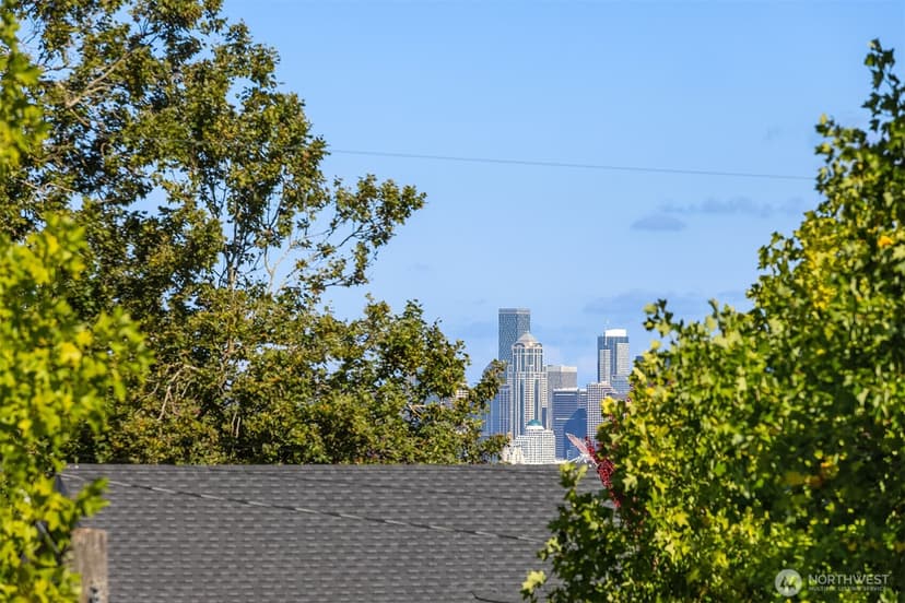 Property photo for 6716 34th Avenue SW, Seattle photo 25