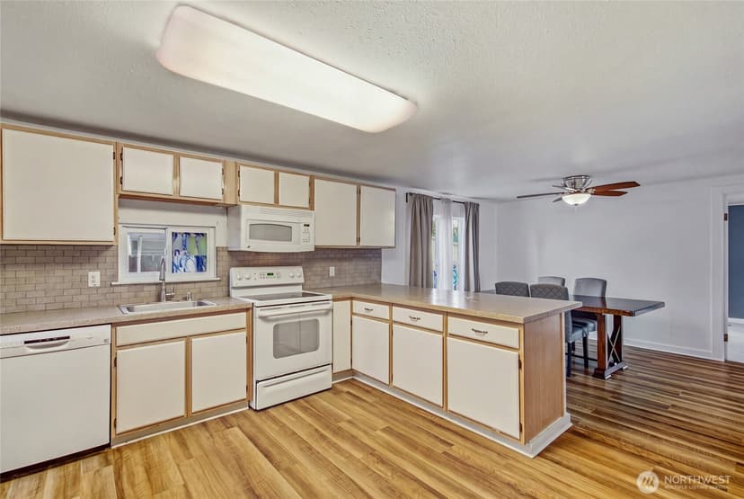 Property photo for 1110 101st Street Ct E #5, Tacoma photo 8