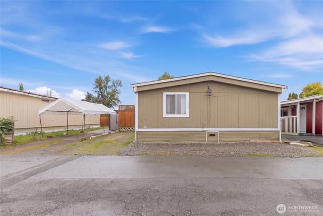 Property photo for 1110 101st Street Ct E #5, Tacoma photo 3