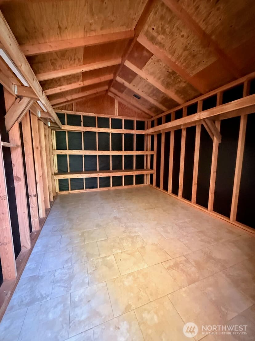 Property photo for 19311 59th Place NE, Kenmore photo 13