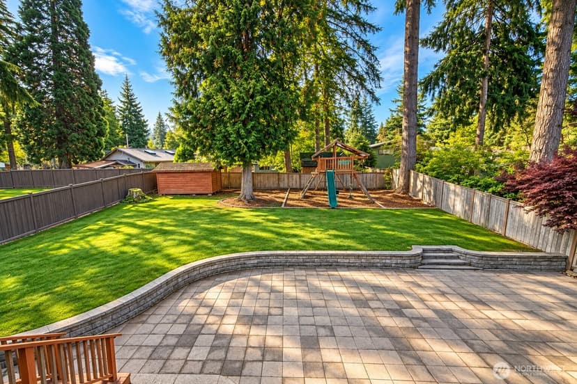 Property photo for 12119 NE 65th St, Kirkland photo 25