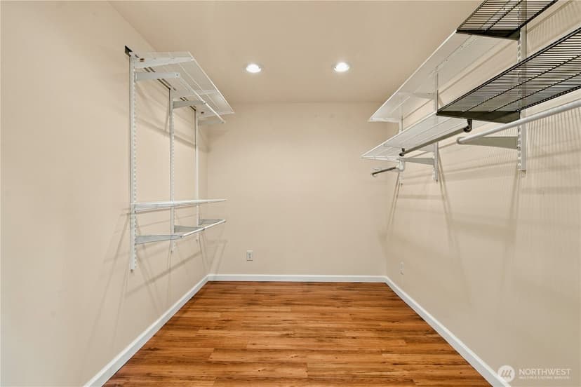 Property photo for 12119 NE 65th St, Kirkland photo 23