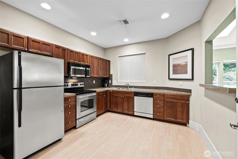 Property photo for 18930 Bothell-Everett Highway #B303, Bothell photo 35