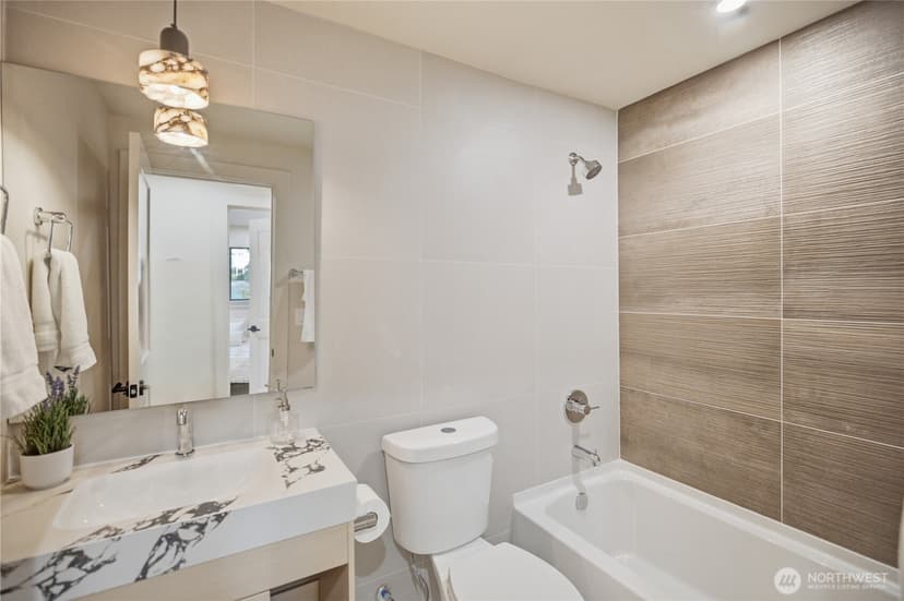 Property photo for 10703 126th Avenue NE, Kirkland photo 17