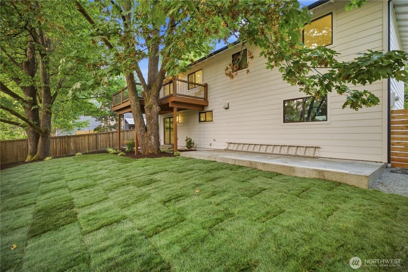 Property photo for 10703 126th Avenue NE, Kirkland photo 37
