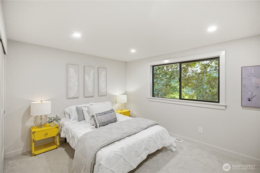 Property photo for 10703 126th Avenue NE, Kirkland photo 18