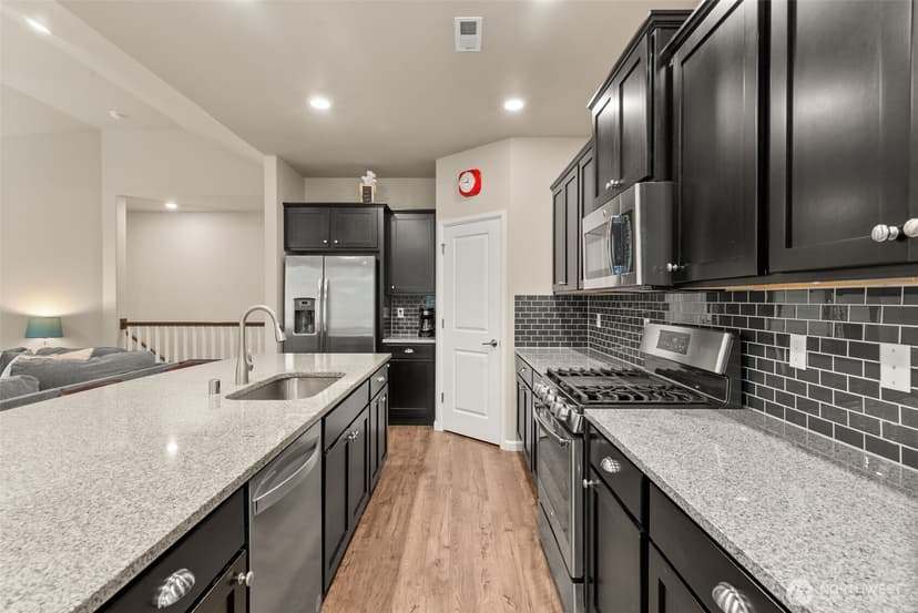 Property photo for 13910 183rd Avenue Ct E, Bonney Lake photo 10