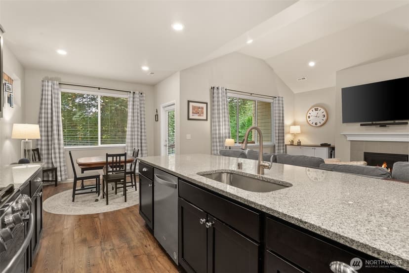 Property photo for 13910 183rd Avenue Ct E, Bonney Lake photo 11
