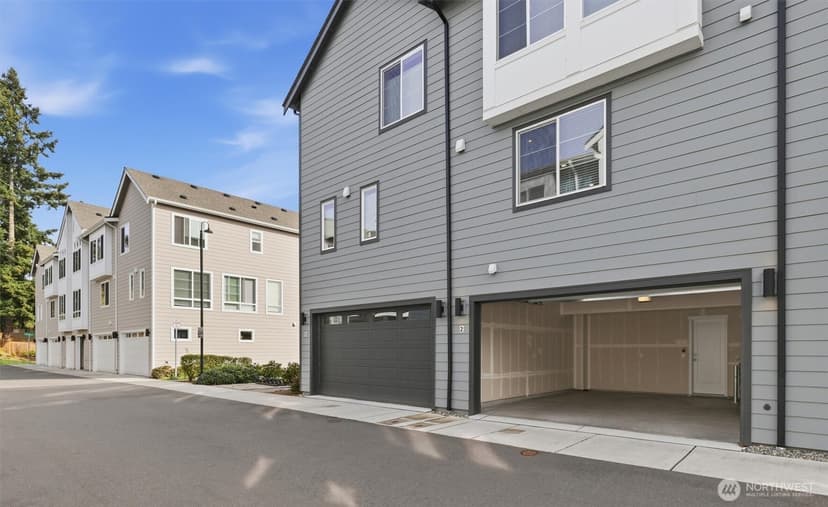 Property photo for 18834 67th Drive NE #2, Kenmore photo 30