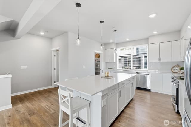 Property photo for 18834 67th Drive NE #2, Kenmore photo 5