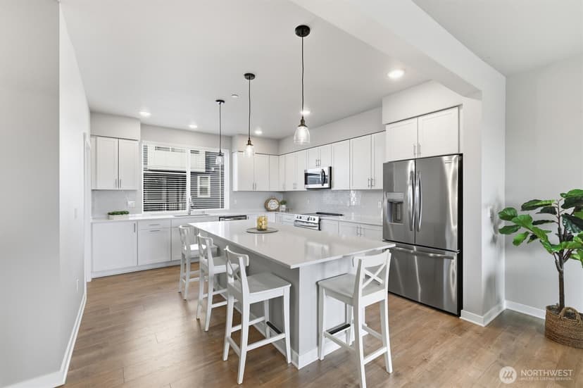 Property photo for 18834 67th Drive NE #2, Kenmore photo 4