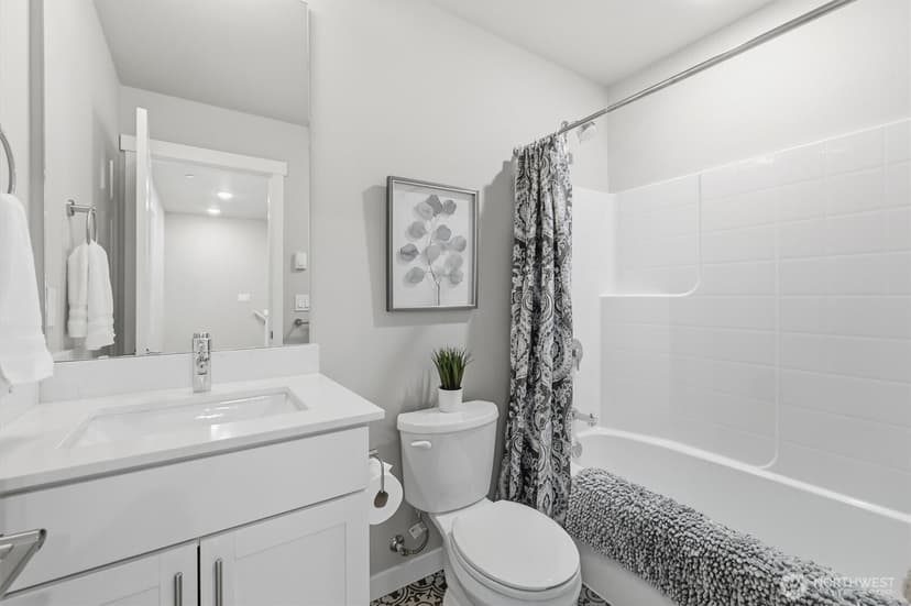Property photo for 18834 67th Drive NE #2, Kenmore photo 17