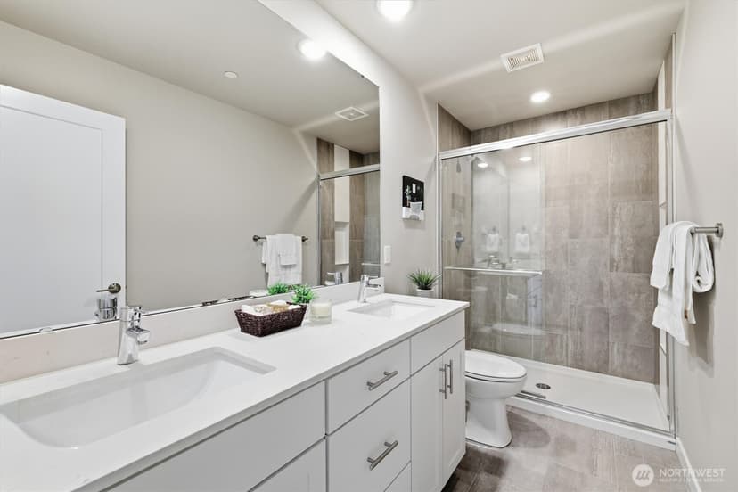 Property photo for 18834 67th Drive NE #2, Kenmore photo 21