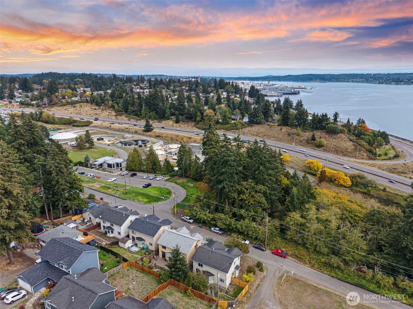 Property photo for 1673 Bayview Drive W, Bremerton photo 36
