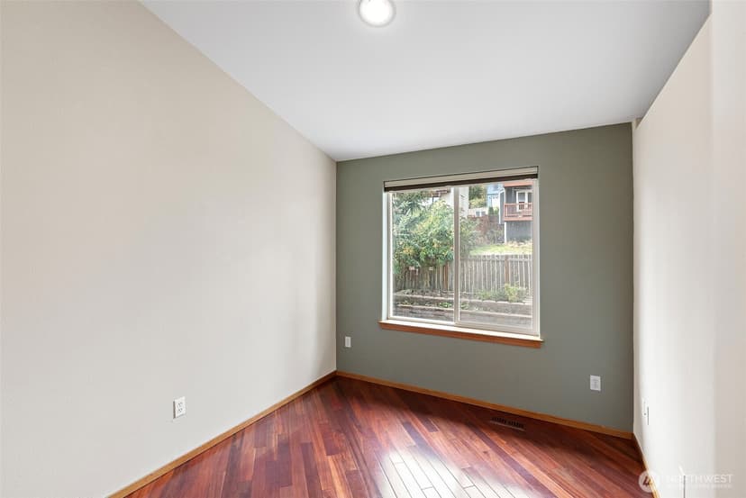 Property photo for 1673 Bayview Drive W, Bremerton photo 23