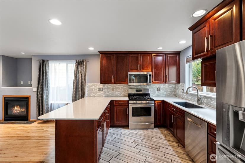 Property photo for 1673 Bayview Drive W, Bremerton photo 8