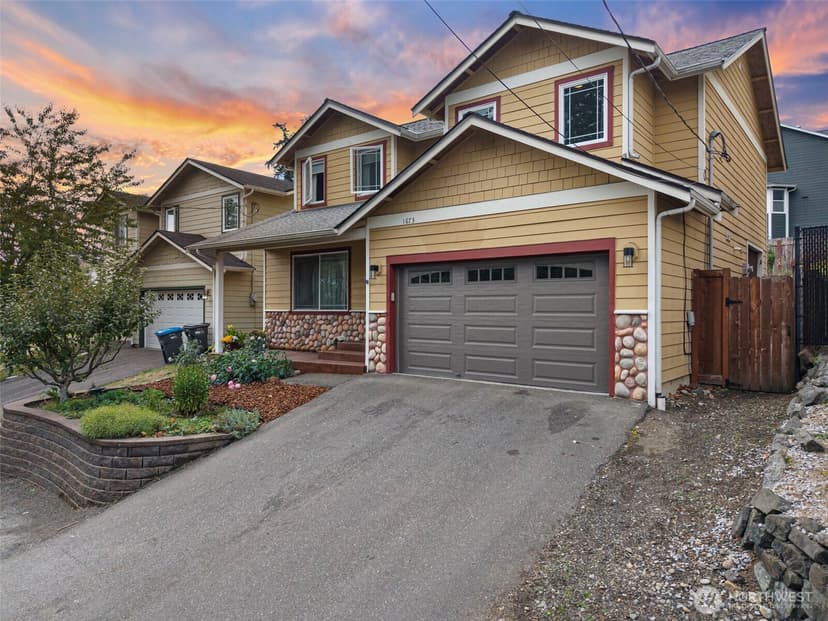 Property photo for 1673 Bayview Drive W, Bremerton photo 2
