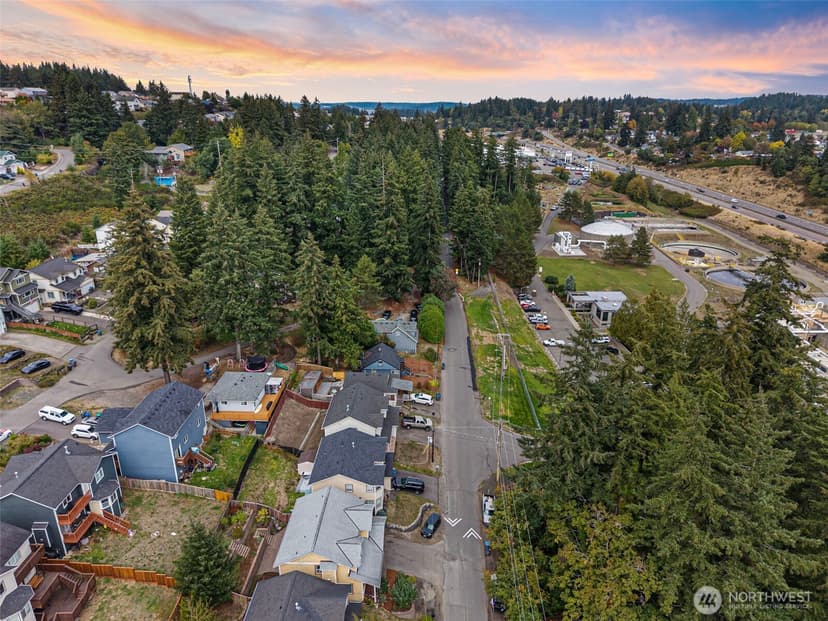 Property photo for 1673 Bayview Drive W, Bremerton photo 35