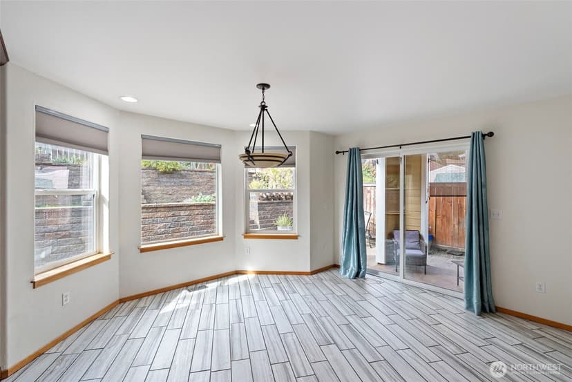 Property photo for 1673 Bayview Drive W, Bremerton photo 15