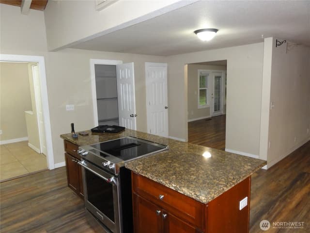 Property photo for 9916 Creviston Drive NW, Gig Harbor photo 3