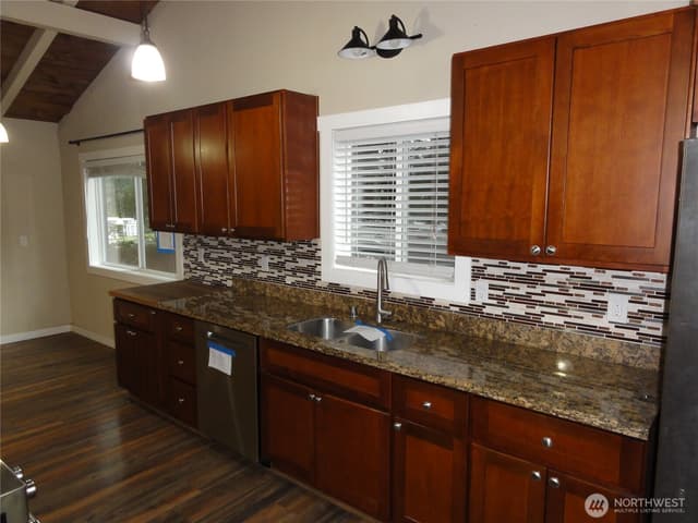 Property photo for 9916 Creviston Drive NW, Gig Harbor photo 2