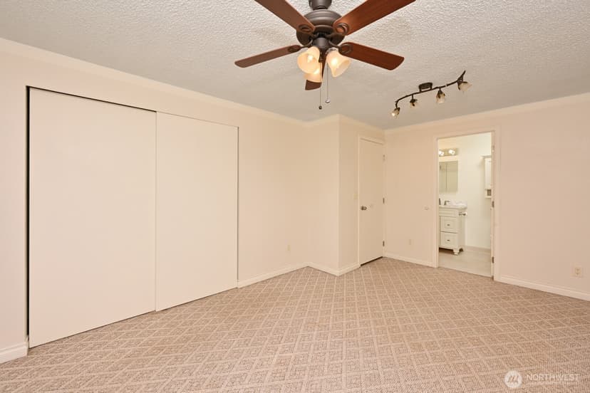 Property photo for 2138 SW 305th Street, Federal Way photo 12