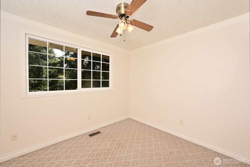 Property photo for 2138 SW 305th Street, Federal Way photo 14