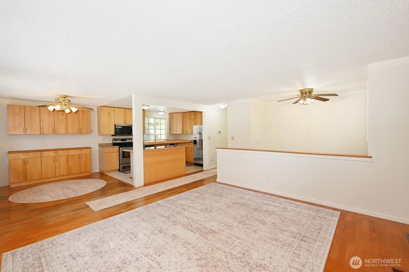 Property photo for 2138 SW 305th Street, Federal Way photo 5