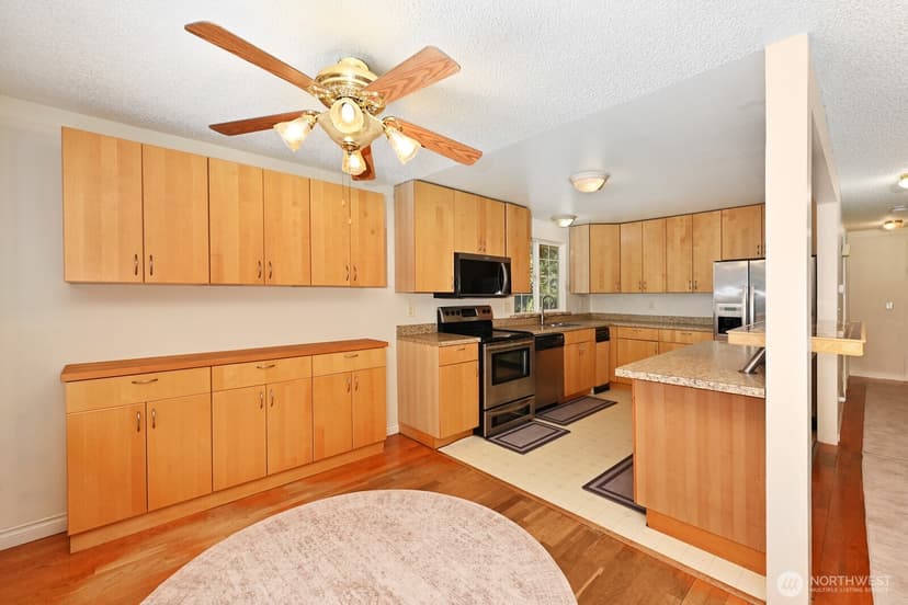 Property photo for 2138 SW 305th Street, Federal Way photo 8