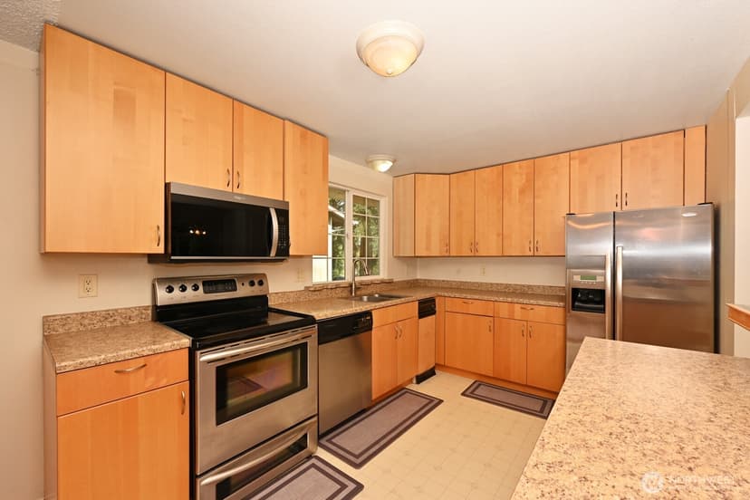 Property photo for 2138 SW 305th Street, Federal Way photo 9
