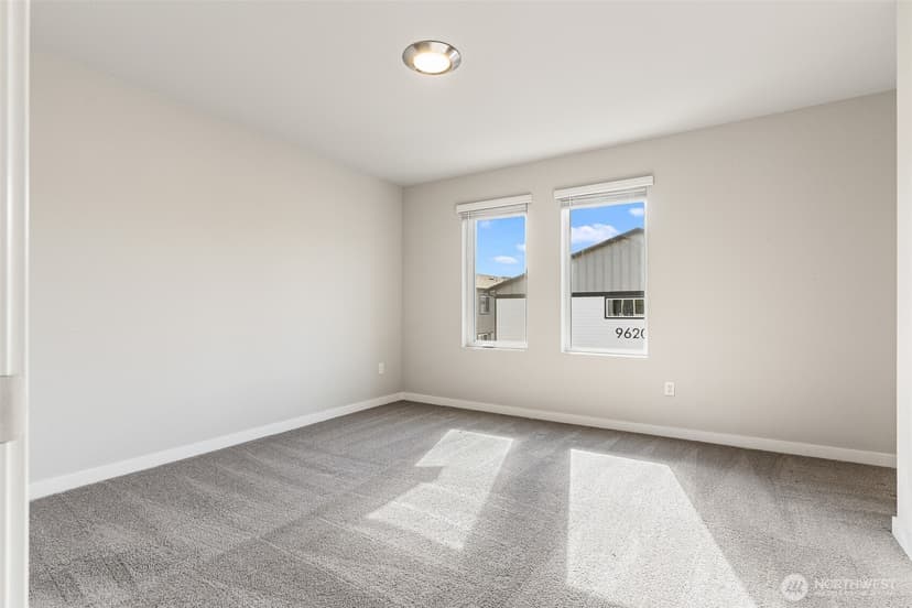 Property photo for 9616 19th Avenue SE #C, Everett photo 26