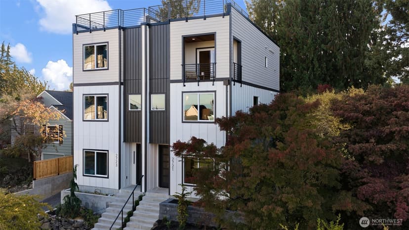 Property photo for 2721 Belvidere Avenue SW, Seattle