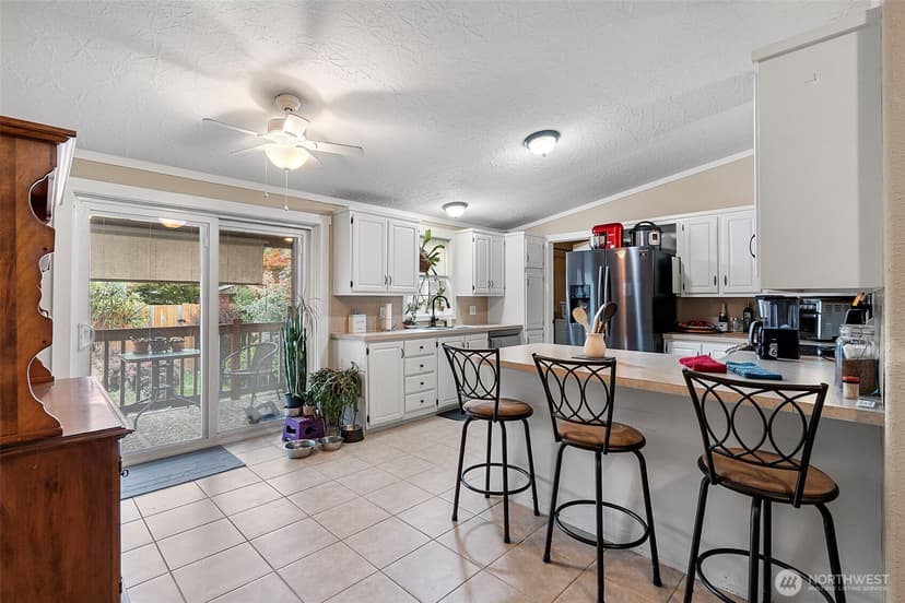 Property photo for 12418 143rd Avenue E, Puyallup photo 6