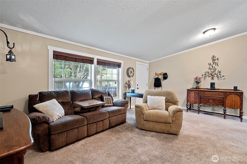 Property photo for 12418 143rd Avenue E, Puyallup photo 3