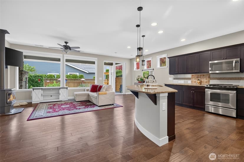 Property photo for 19207 146th Street E, Bonney Lake photo 8