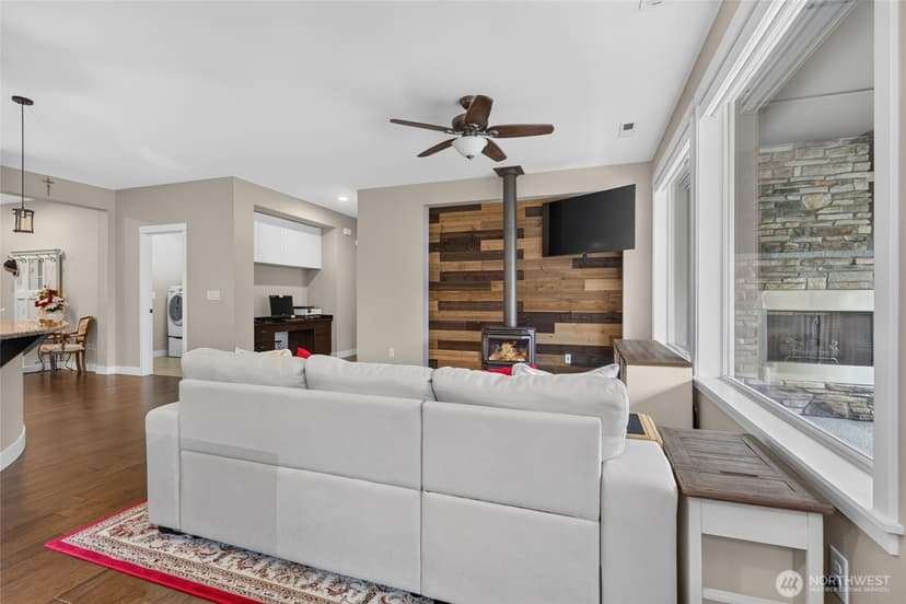Property photo for 19207 146th Street E, Bonney Lake photo 12