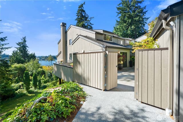 Property photo for 4815 102nd Lane NE, Kirkland photo 3