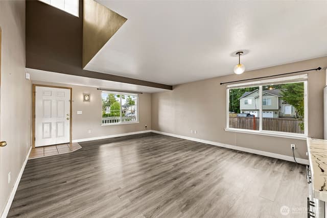 Property photo for 18714 82nd Avenue Ct E, Puyallup photo 2