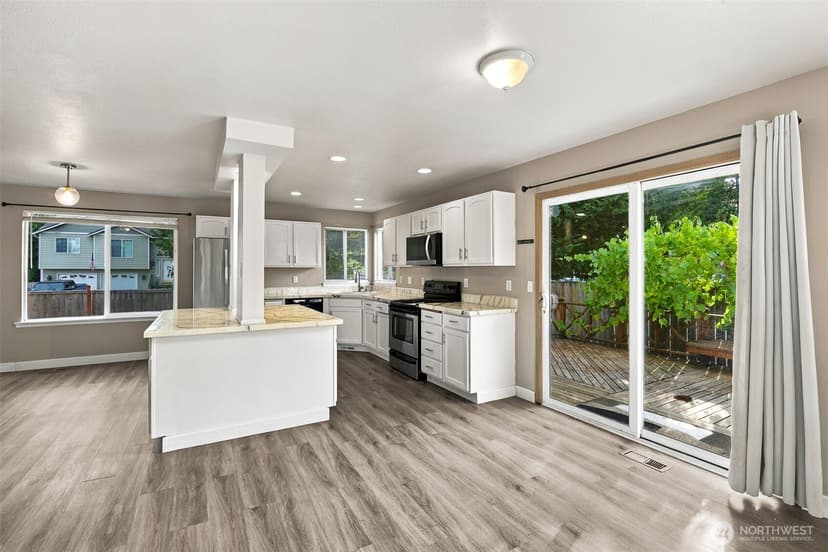 Property photo for 18714 82nd Avenue Ct E, Puyallup photo 5