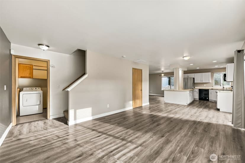 Property photo for 18714 82nd Avenue Ct E, Puyallup photo 8