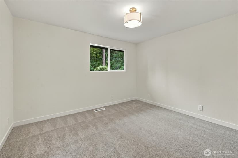 Property photo for 14103 1st Avenue W, Everett photo 17