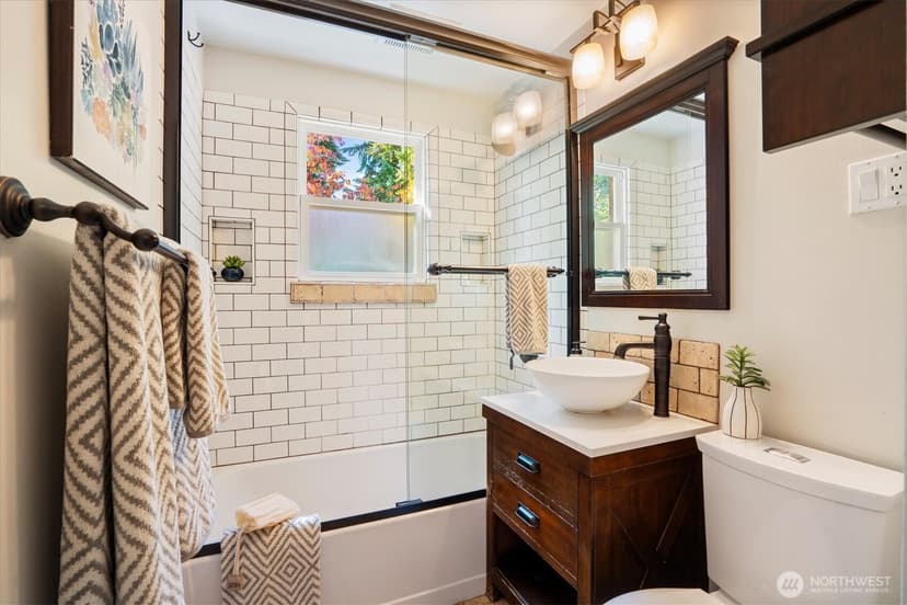 Property photo for 10523 13th Avenue NW, Seattle photo 19